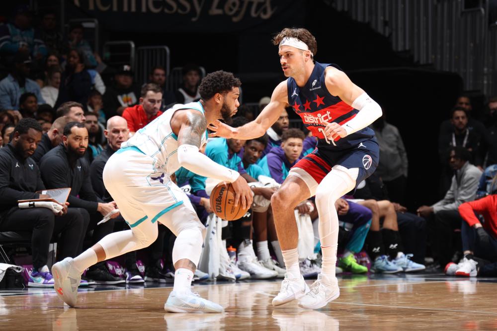 郑钦文在比 郑钦文在比