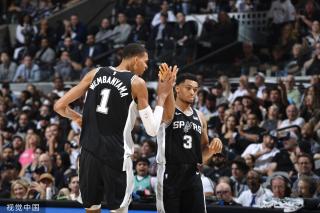 们的热烈讨 们的热烈讨